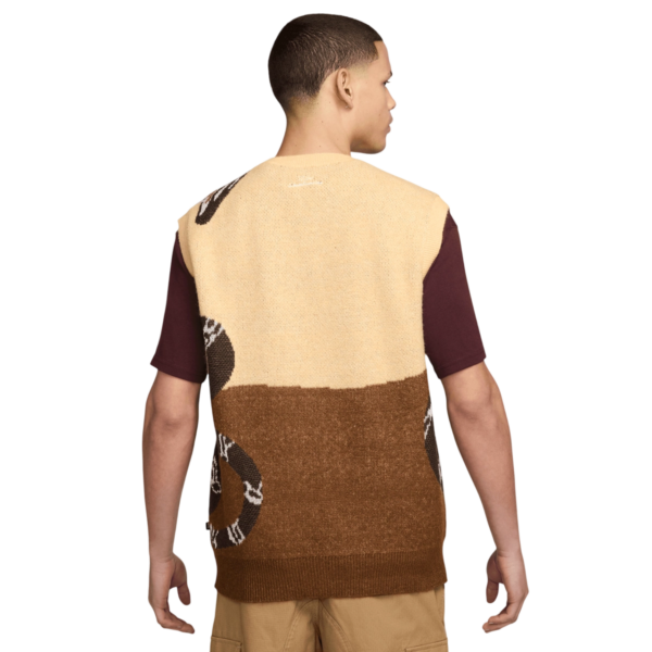 pol pl Sweter Nike Sb Sweater Vest Snake 32303 1